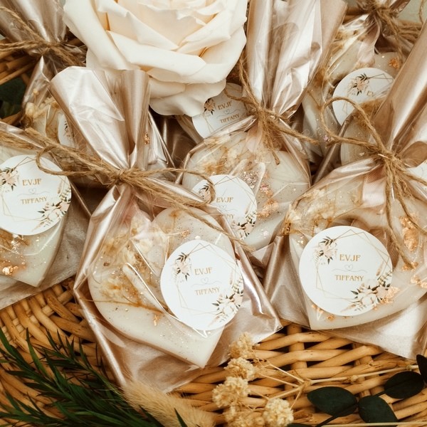 lessenteursdana cadeau temoin suspension dressing